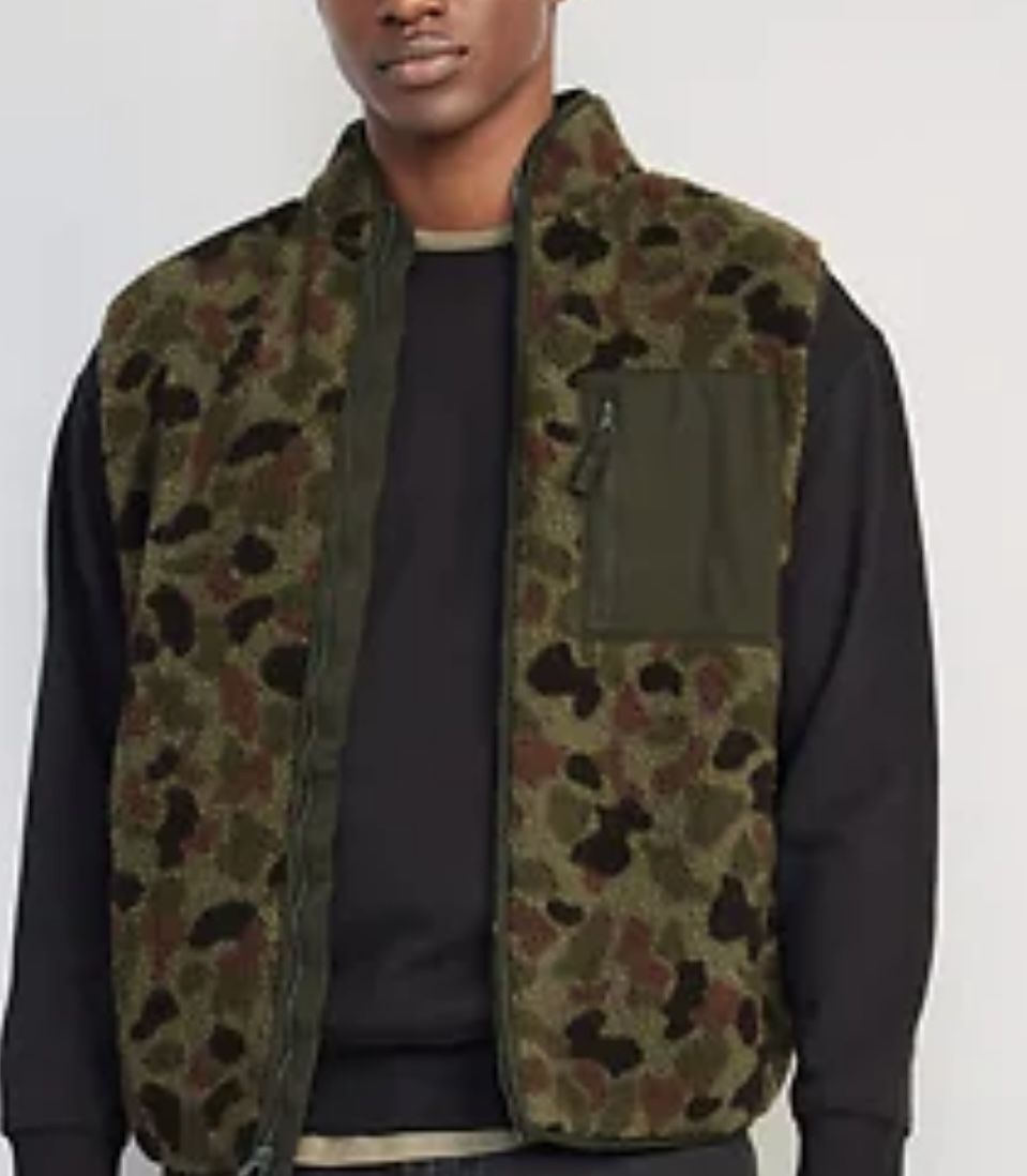 Men’s camouflage Sherpa Vest Medium 