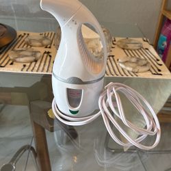 Conair Clothes steamer