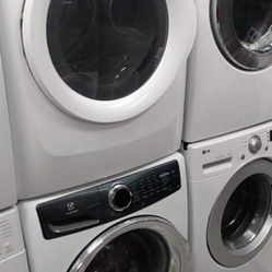 Electrolux Washer And Electric Dryer Set For $720