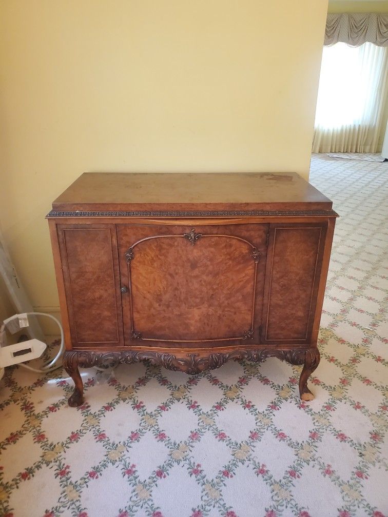 Beautiful Antique Buffet Server