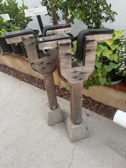 Surfboard stand