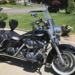 2003 Harley Rd. King Classic  Hundredth Anniversary.  