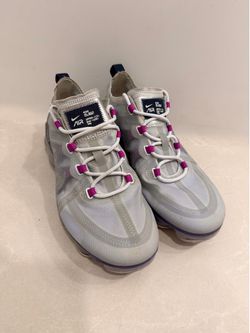 Nike Air VaporMax 2019 Women’s Size 9 Gray Purple Running Shoes