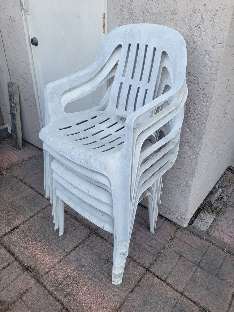 Backyard Boogie Chairs