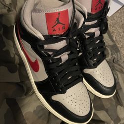 Black College Grey Black Gym Red