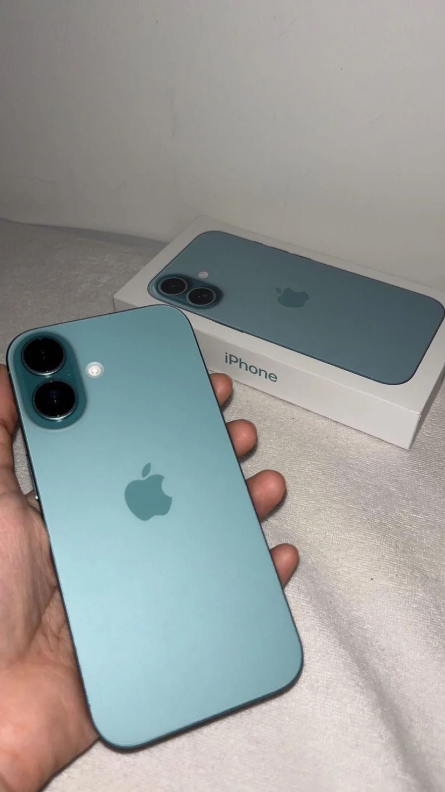 iPhone 16 Plus