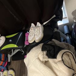 Fully Built Weight Bench Will Through In Weights With It 