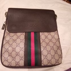 Gucci Messenger Bag