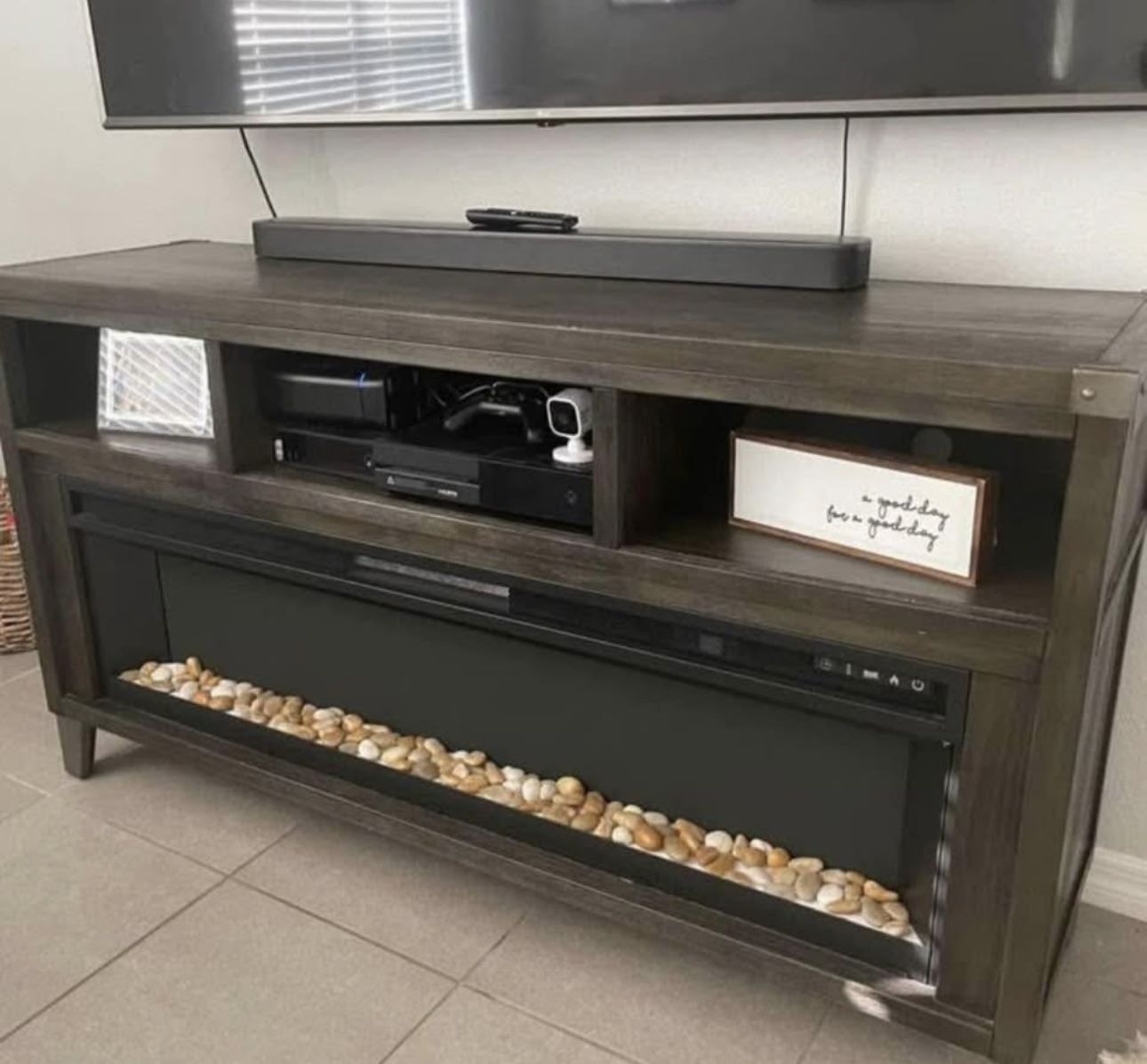 Entertainment Center & End Tables(2)