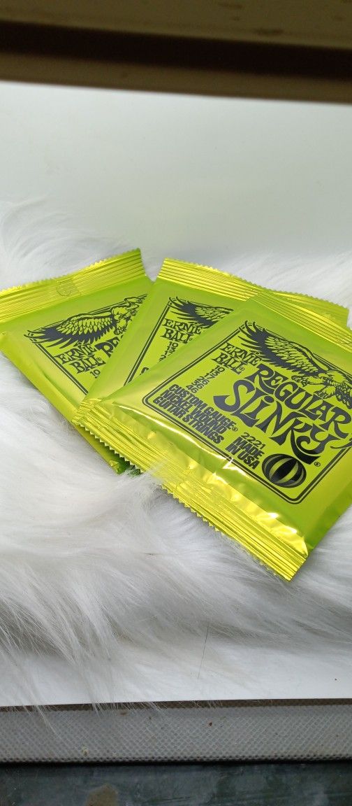 Earnie Ball Guitar Strings New