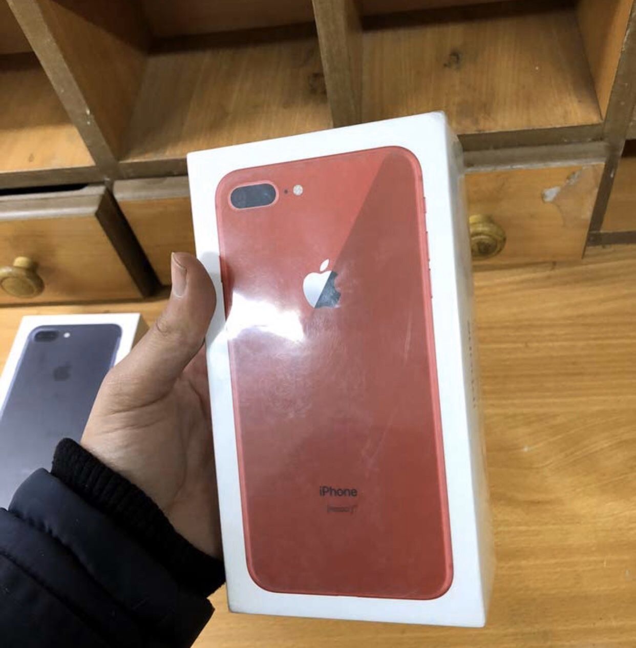 iPhone 8 Plus