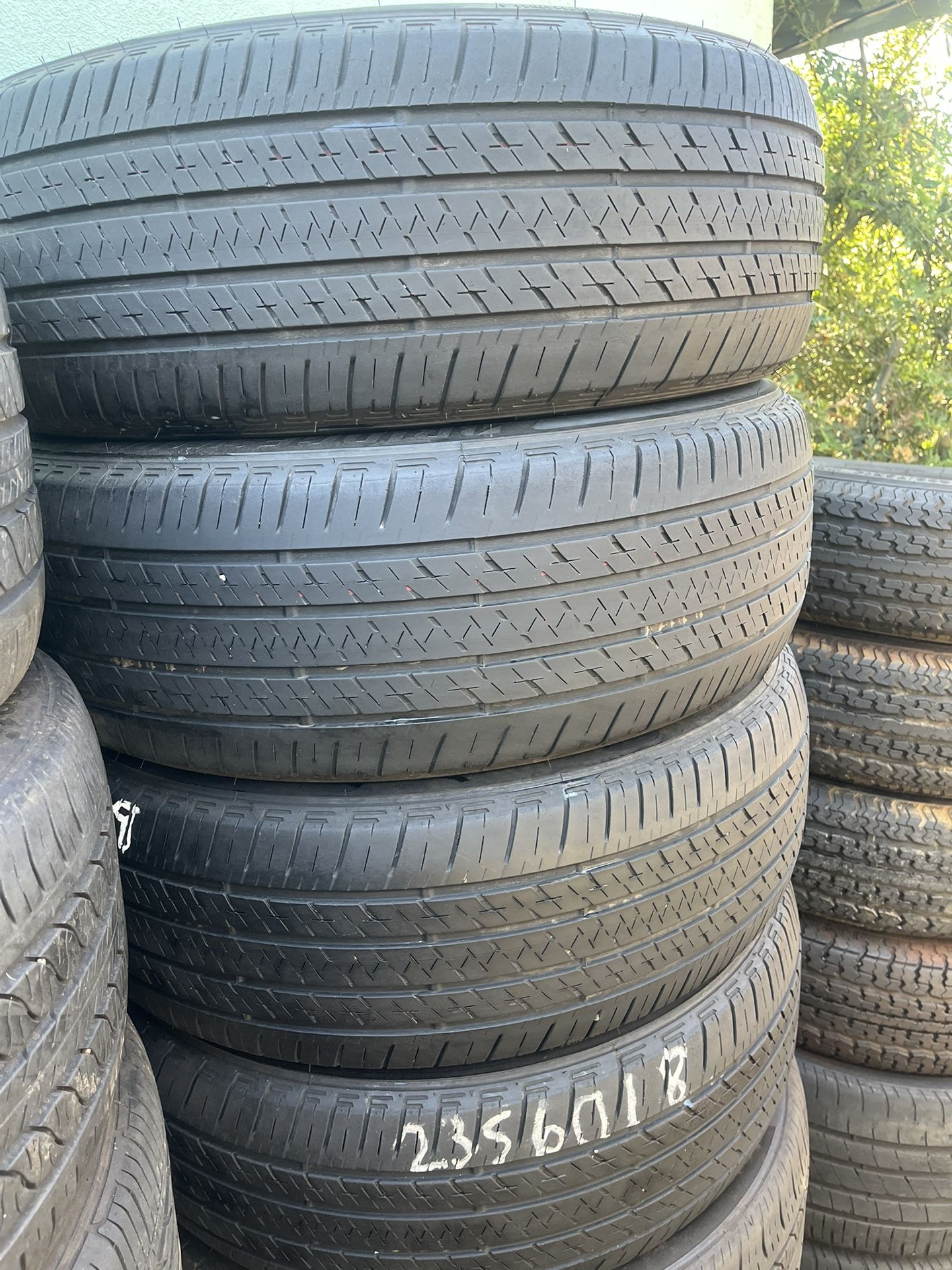 235-60-18 Bridgestone Set ☀️☀️☀️☀️