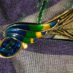 New - Peacock Feather Brooch
