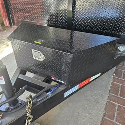 EACH FOR SALE NEW ALUMINUM TOOL BOX TONGHE INCLUDING 2 SET KEYS DIMENSIONS LARGE 48"×15"×15" FOR ANY QUESTION TEXT ME PLEASE HABLO ESPAÑOL THANKS