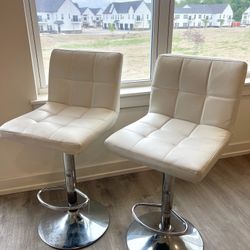 2 Bar Stools