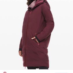 Lululemon parka size 4 new