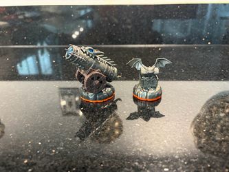 2 Skylanders Giants Figures Dragonfire Cannon & Platinum Treasure Chest