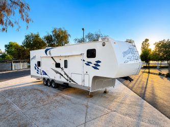 2007 toy hauler 5th wheel 39ft