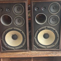 Sansui Speakers Sp200