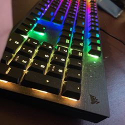 Corsair Full Size Cherry MX Red Low Profile