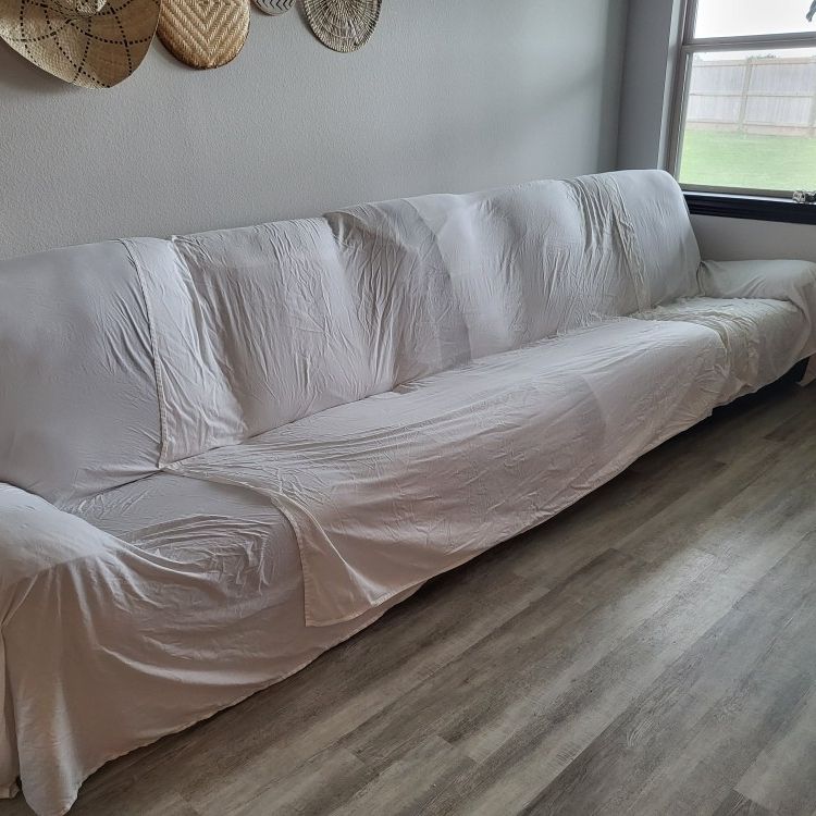 Couches/ Sectional/ Recliner