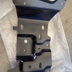 Front Bumper Bracket Pair 2018-2020 Ford F150 New