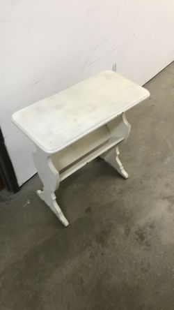 White seated bench table