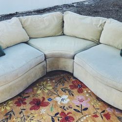 Sectional (will Deliver Free) 
