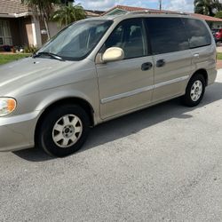 Kia Sedona  Ex 2002