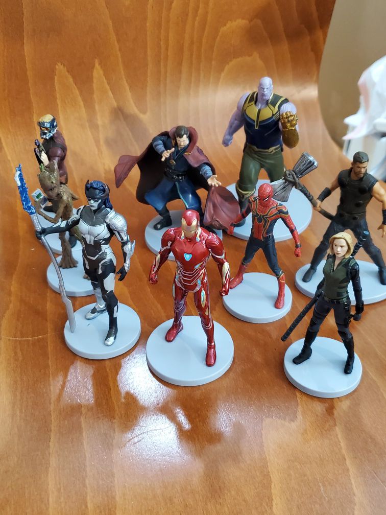 Disney Marvel figurine lot