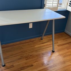 Ikea white working desk - very clean- 47 1/4" x 23 5/8"