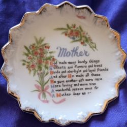 Special 4" Mother Plate Meaningful Gift