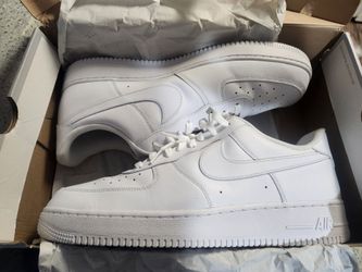 Nike air forces white size 15