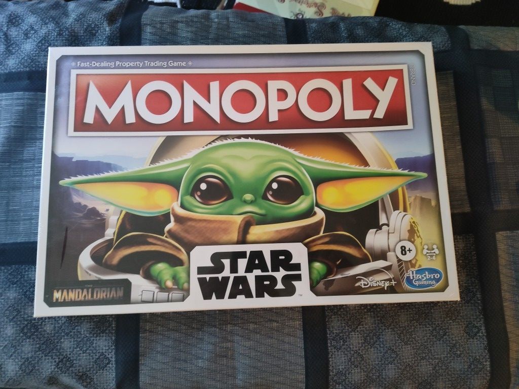 STAR WARS Mandalorian Monopoly