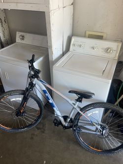 GT Aggressor Pro Bike 27.5