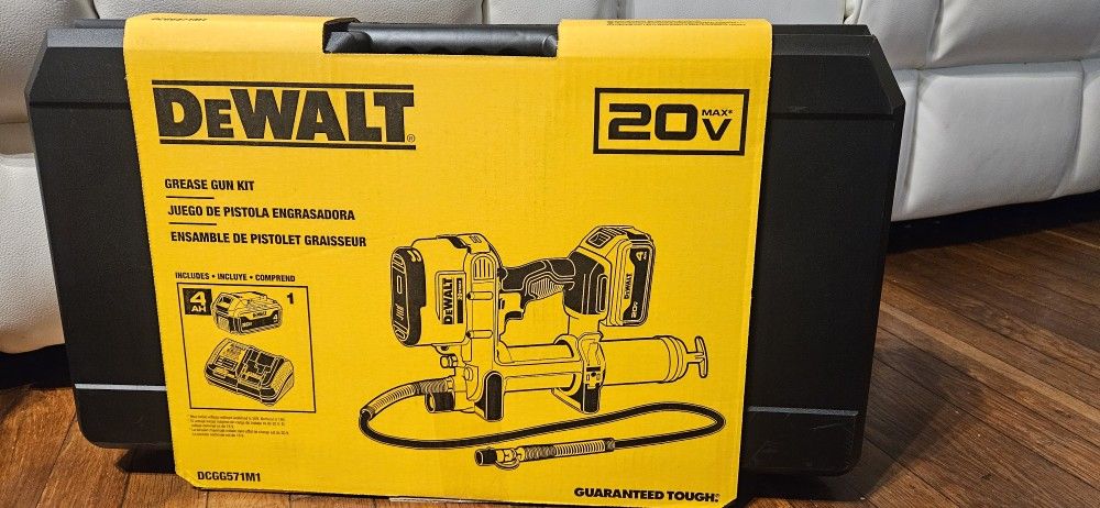 Brand new DeWalt 20V MAX Cordless Grease Gun Kit