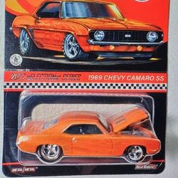Hot Wheels RLC 69 Camaro SS Ghost Flames 