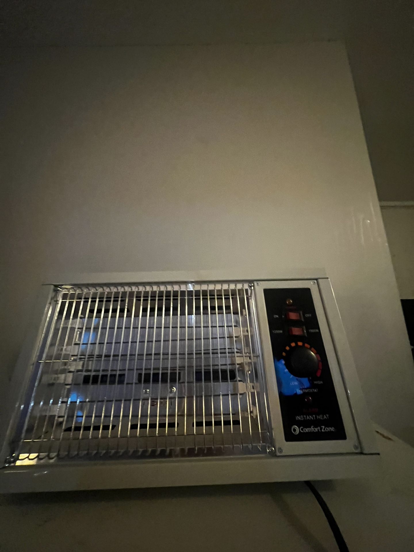 Comfort Zone Portable Indoor Radiant Space Heater