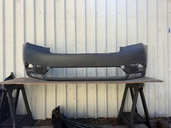 Toyota Highlander 2011 2012 2013 Front bumper cover used condition