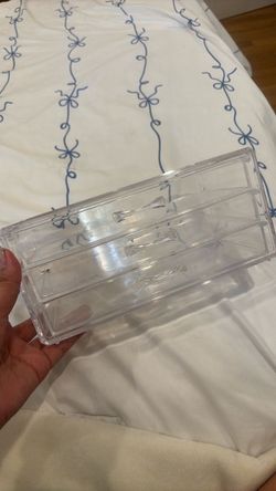 Acrylic make-up organizer