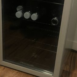 Mini Fridge 