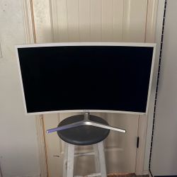 2 Samsung Monitors 