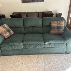 Hunter green Full Sized Sleeper Sofa/couch