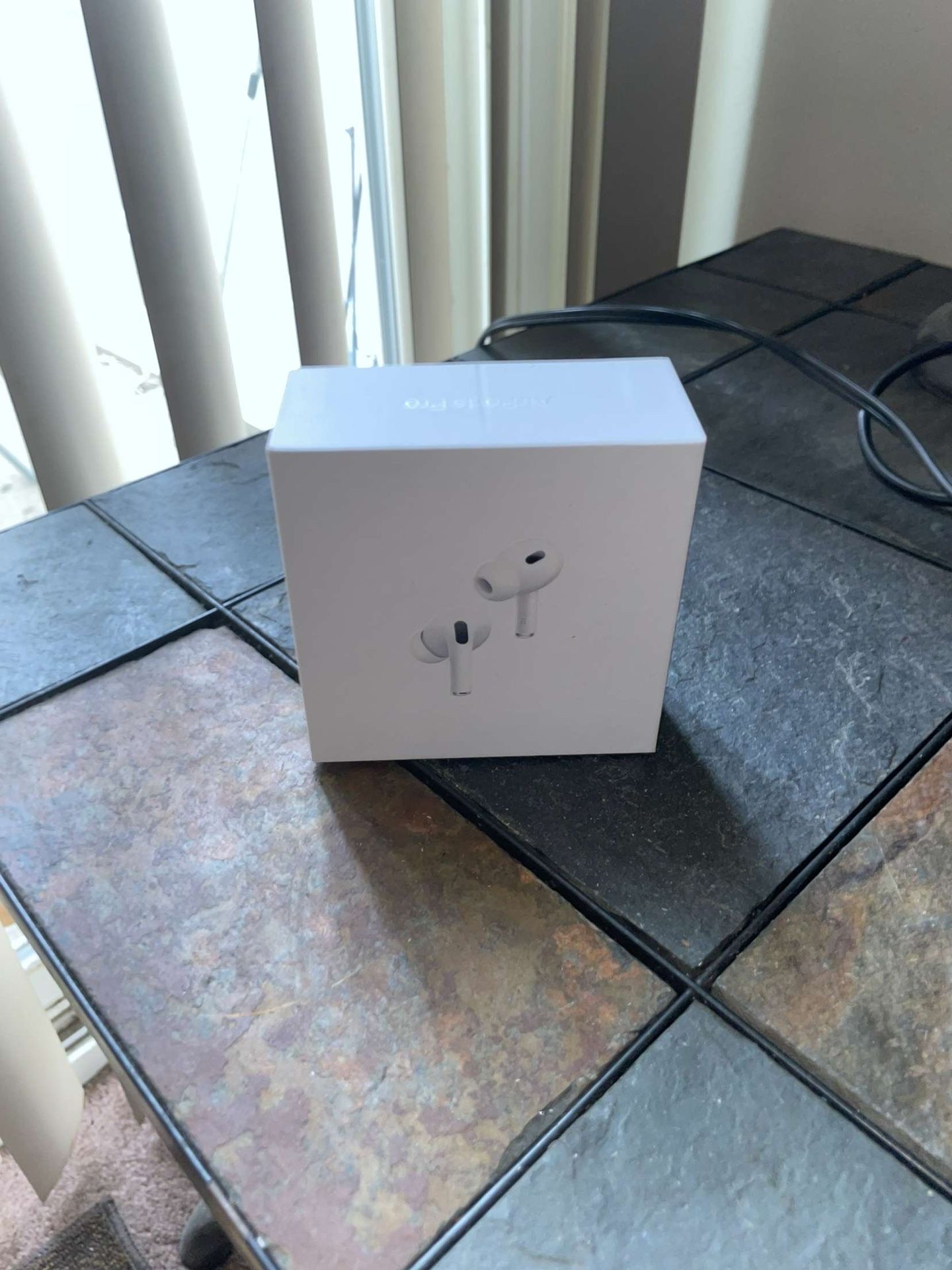 AirPods Gen 2