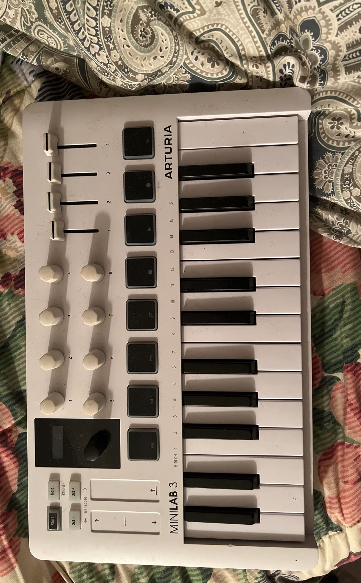 Arturia Minilab 3