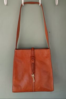 FOSSIL PURSE GENUINE ITALIAN LEATHER MESSENGER BAG-marked marked Down to $25.00