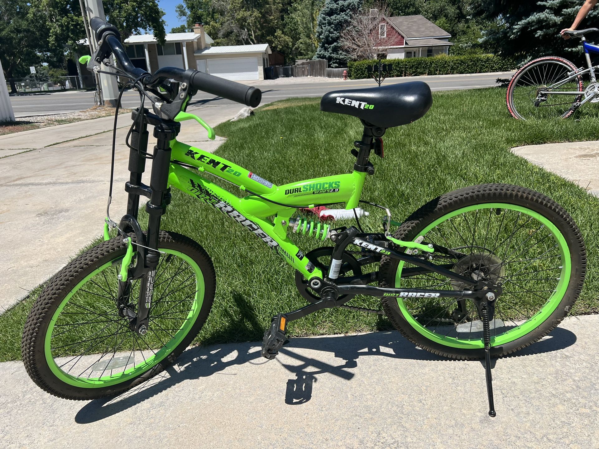 Green, Kent2.0, Dual Shocks
