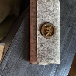 Michael Kors Purse And Wallet