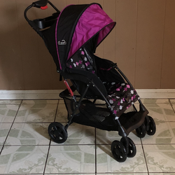KOLCRAFT UMBRELLA LIGHT WEIGHT STROLLER !!!