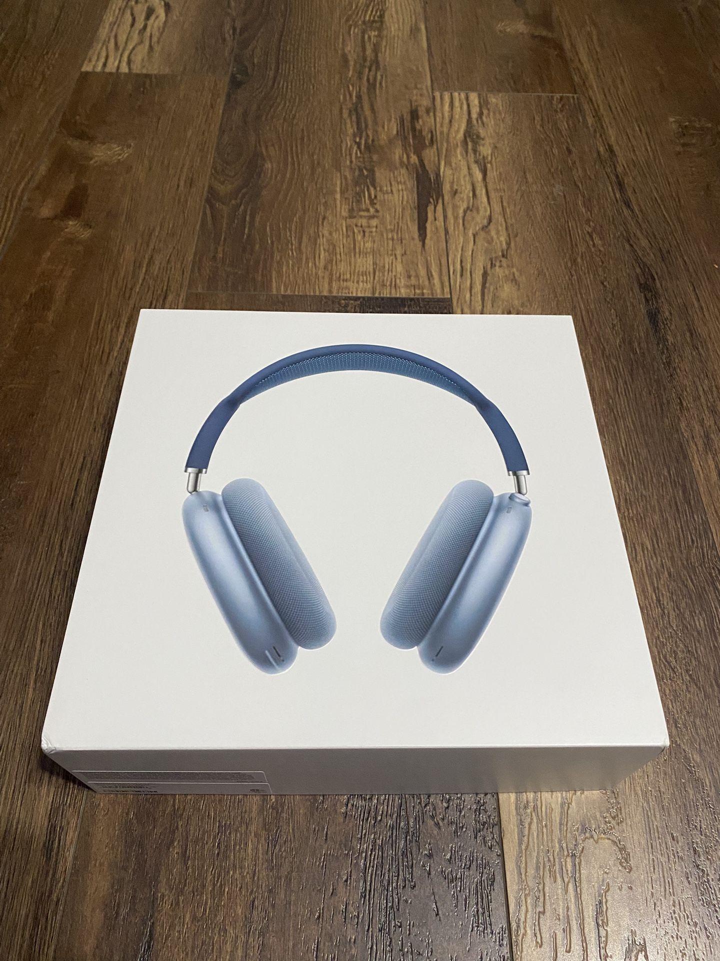 Blue Apple Airpod max Generation 2